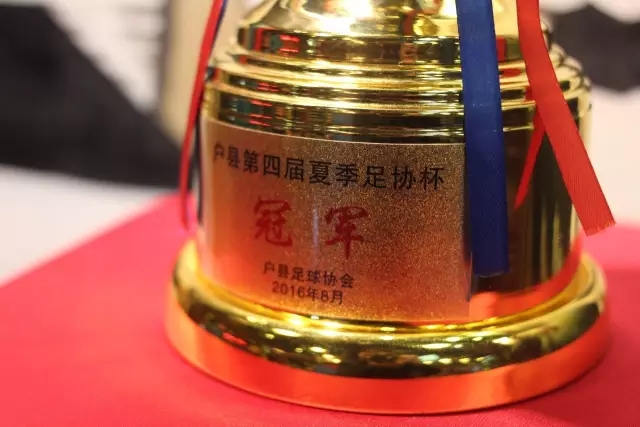 星巴克推行“消费入座”政策引发社会热议